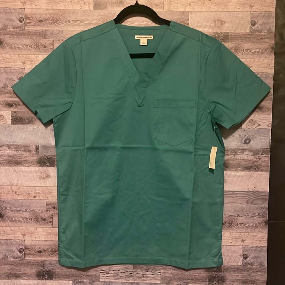 NWT! Men’s V-Neck Scrub Top with Pockets! Size S…